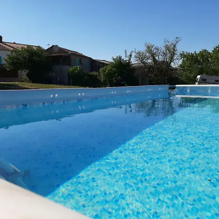 Appartamento Apartman Stari Kostanj *